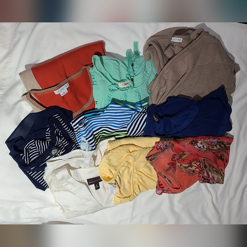 Bundle of Womens Clothes Size XL 9 Items